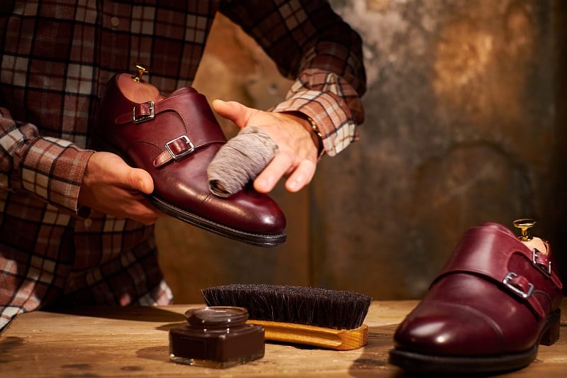 Apply-Solution-To-Clean-Leather-Shoes