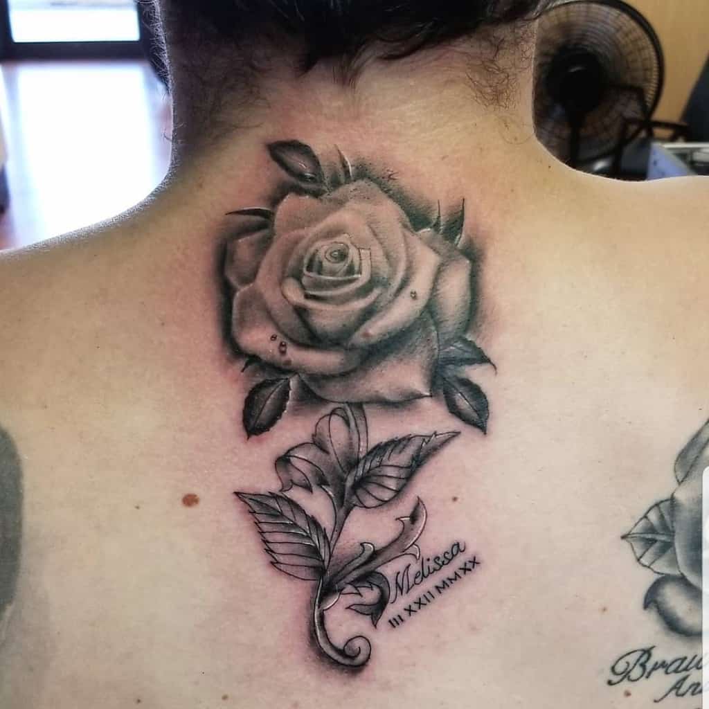 back black and grey rose tattoos tattlife_03