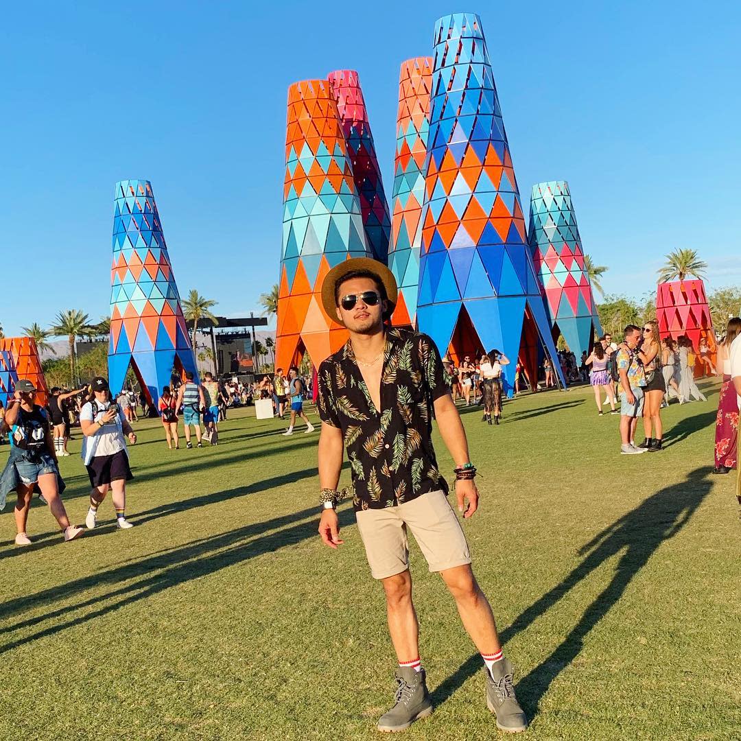 Flowy Top and Shorts Coachella Outfits Men -gigodg86