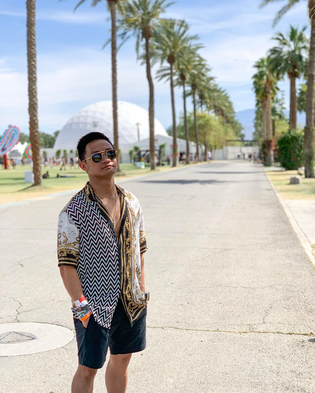 Flowy Top and Shorts Coachella Outfits Men -the_alshoeholic