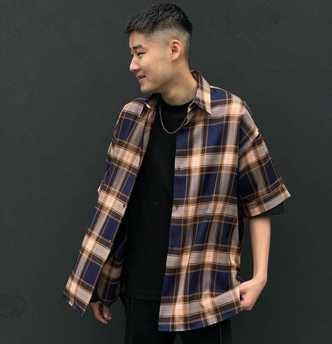 Plaid and Check Flannel 90s Hip Hop Fashion -luis_tokyobay