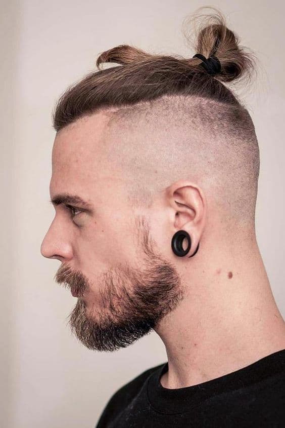 Top Know Fade Haircut with Earring