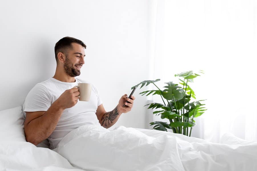 What Is the Best Good Morning Text for Her? Here Are 150 To Choose From